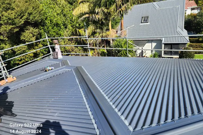 New Colorsteel roof installation on Auckland home